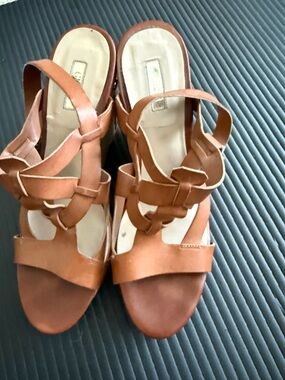 Guess Brown Leather Wedges 9.5M